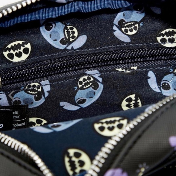 Disney Her Universe AOP Lilo & Stitch - Skeleton Stitch Crossbody - Picture 4 of 15